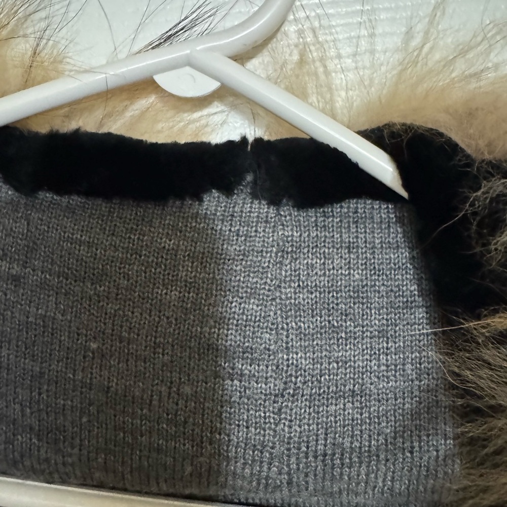 Fur Striped Jacket - Raccoon and Rabbit - Picture 4 of 7